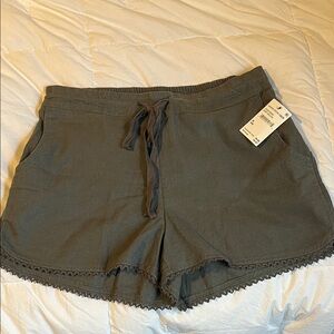 Caslon Dark Gray  Shorts